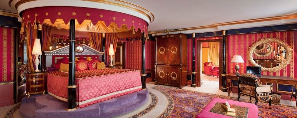 Hoteles de lujo |  Ocho formas locas de tirar dinero en Dubai |  bayas de cerebro