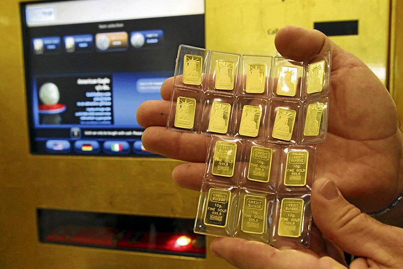 Cajeros automáticos con lingotes de oro |:  Ocho formas locas de tirar dinero en Dubai |  bayas de cerebro
