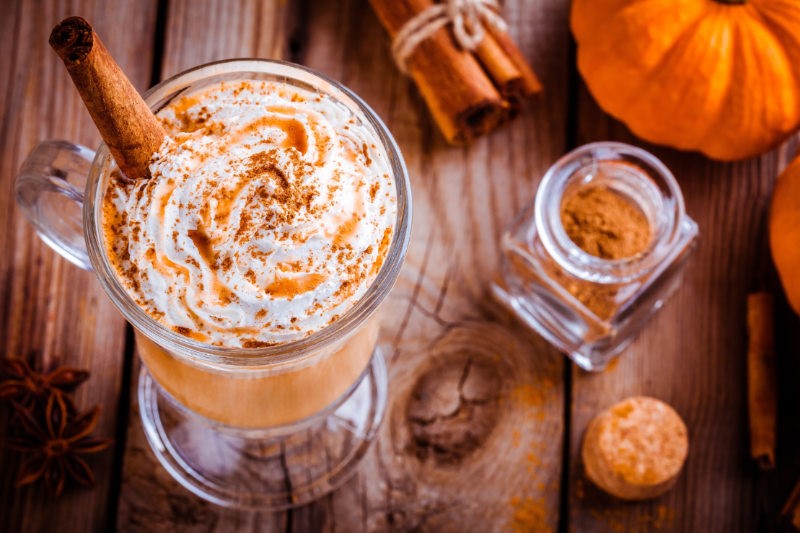 Lattes de calabaza y especias |  8 símbolos de orgullo que hacen de Estados Unidos lo que es |  bayas de cerebro