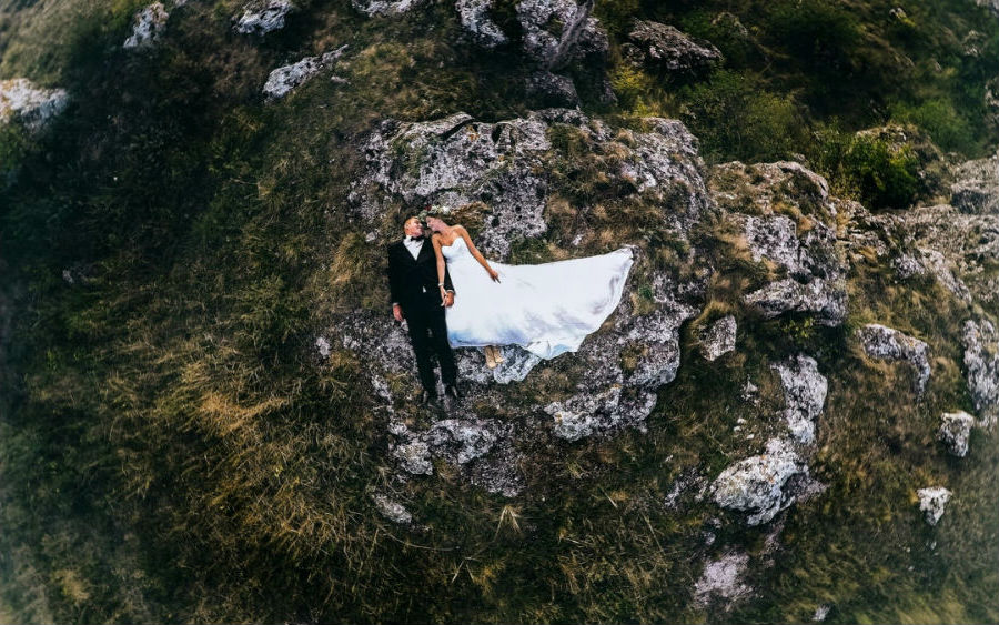 Fotografía de bodas con drones |:  bayas de cerebro