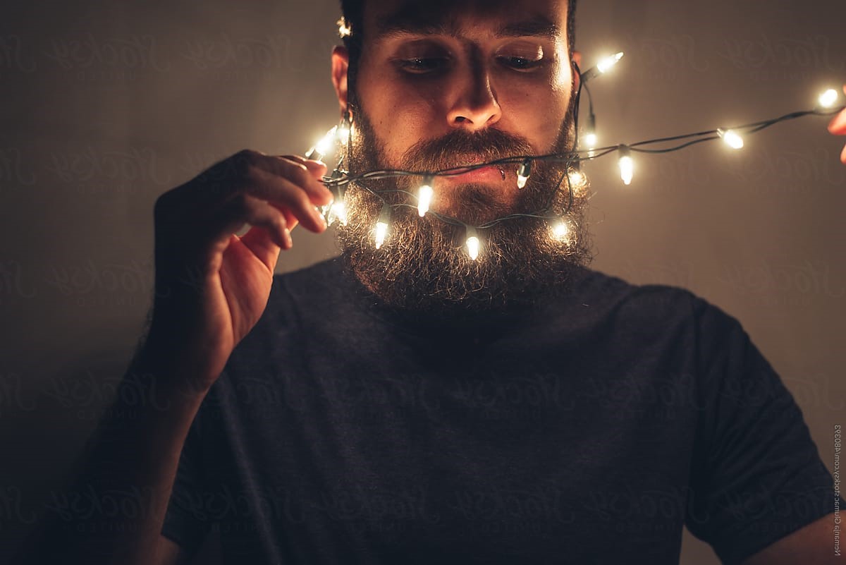 Cubre tu barba con pequeñas luces navideñas. #7 | CerebroBerry: